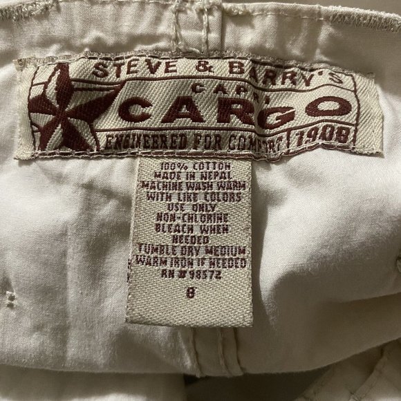 Vintage 90s/Y2k Cargo Capris - Picture 2 of 3